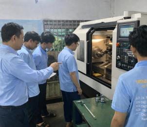 LỚP VẬN HÀNH MÁY CNC