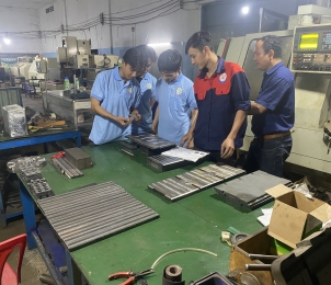 LỚP CẮT GỌT KIM LOẠI